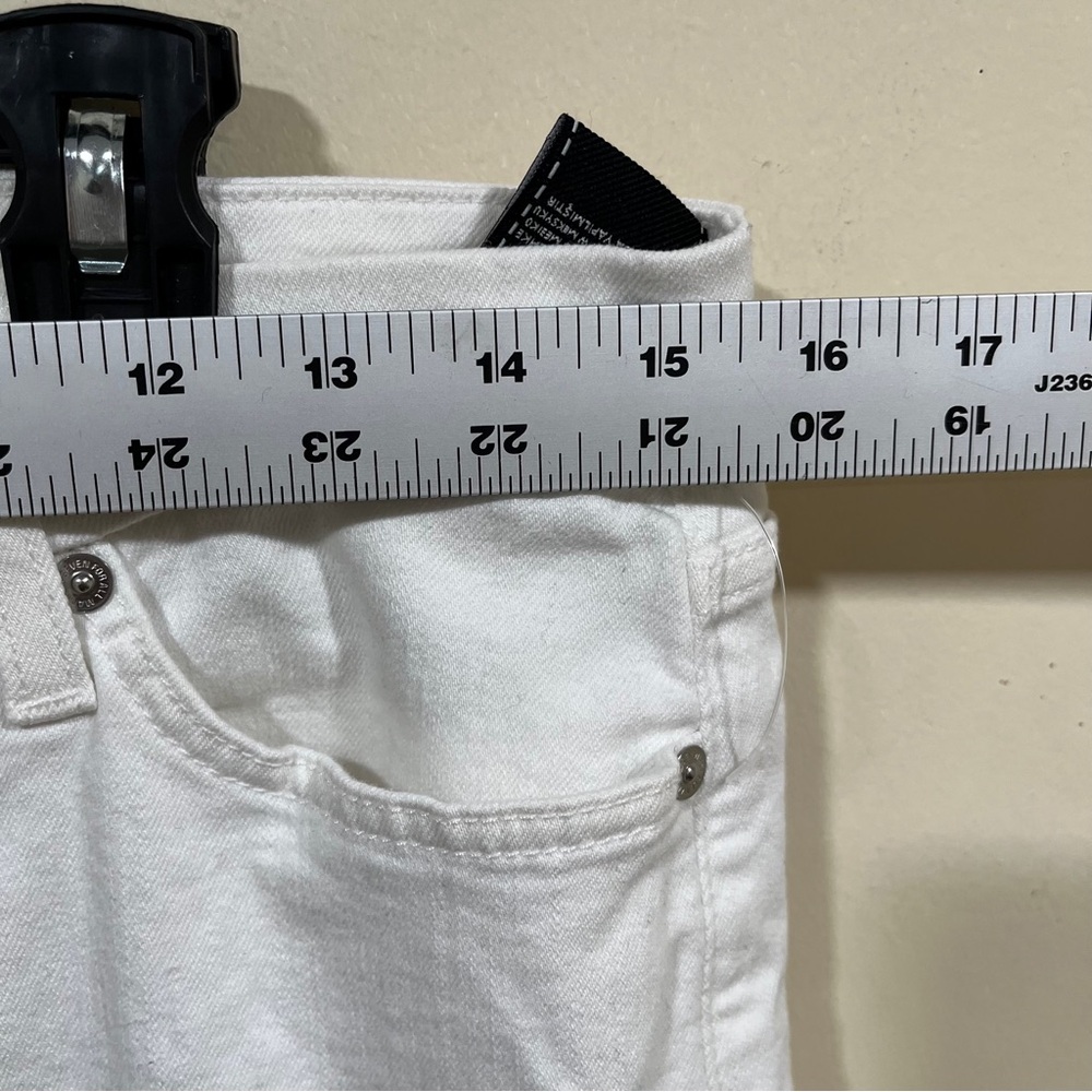 7 For All Mankind Women's Gwenevere Skinny Jeans Size 31 White Destroy - Picture 3 of 8